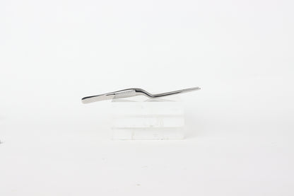 Gun-shaped forceps