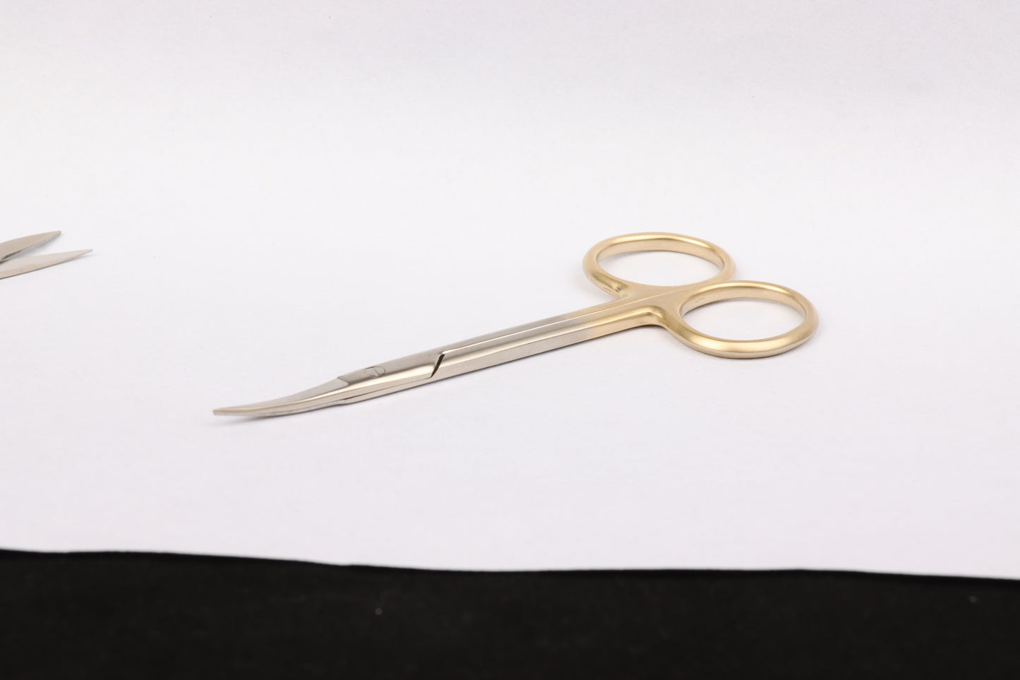 Gold handle ophthalmic scissors