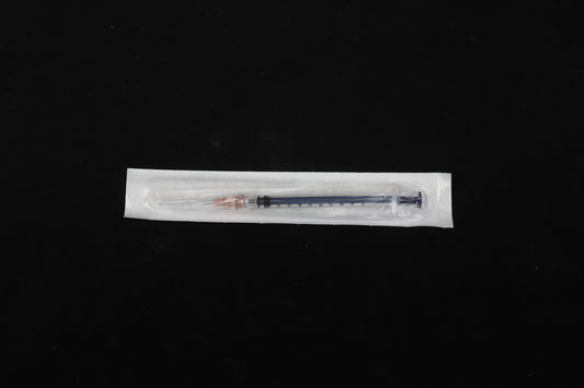 One milliliter sterile syringe screw top flat mouth