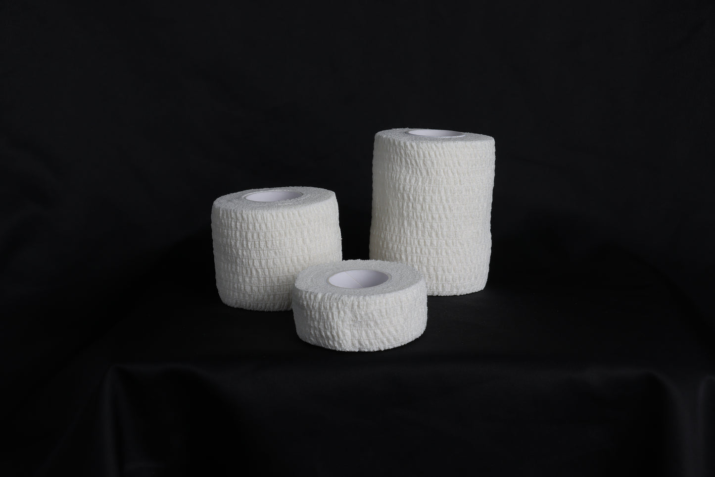 Cotton type self-adhesive bandage