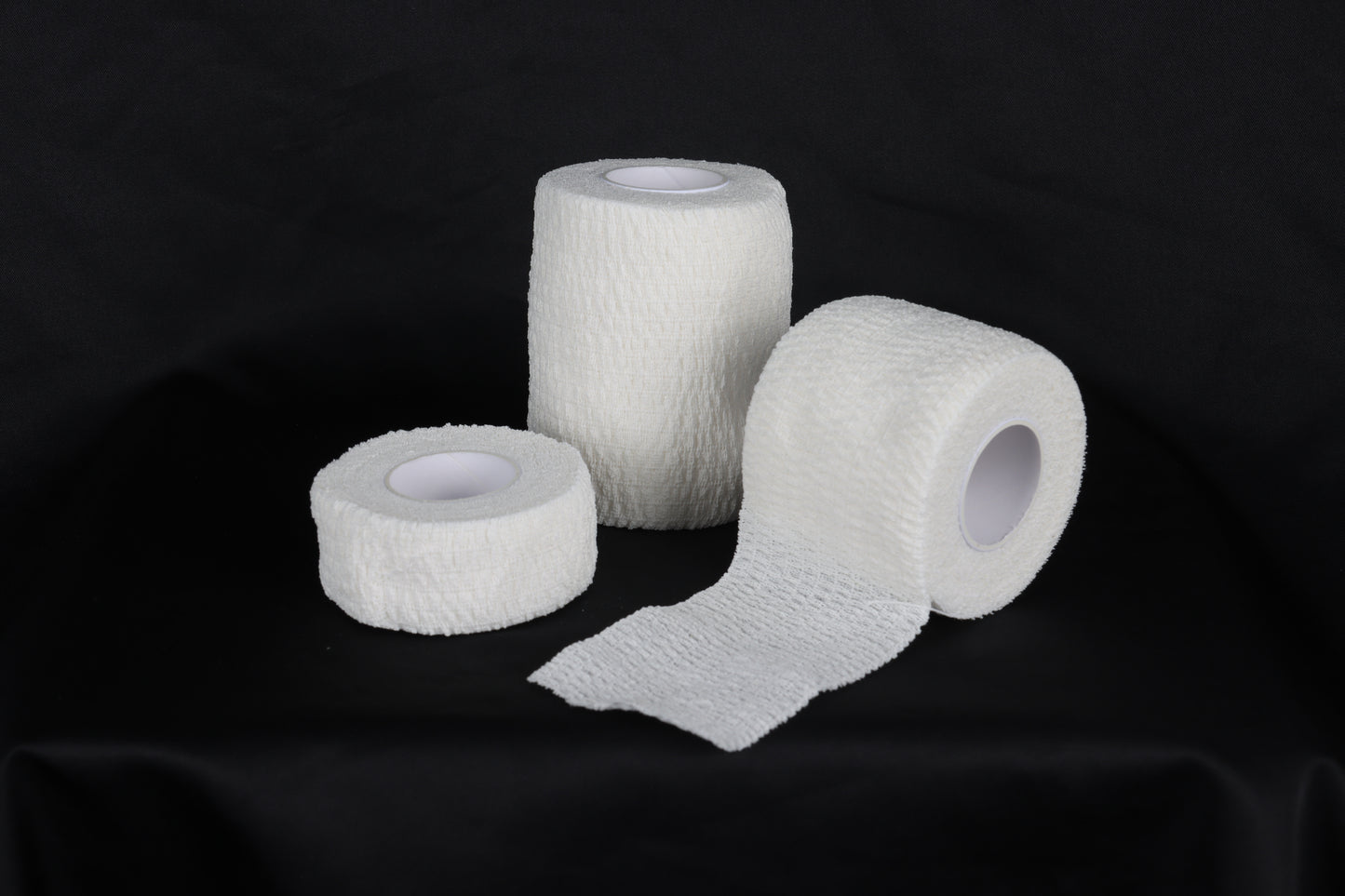 Cotton type self-adhesive bandage